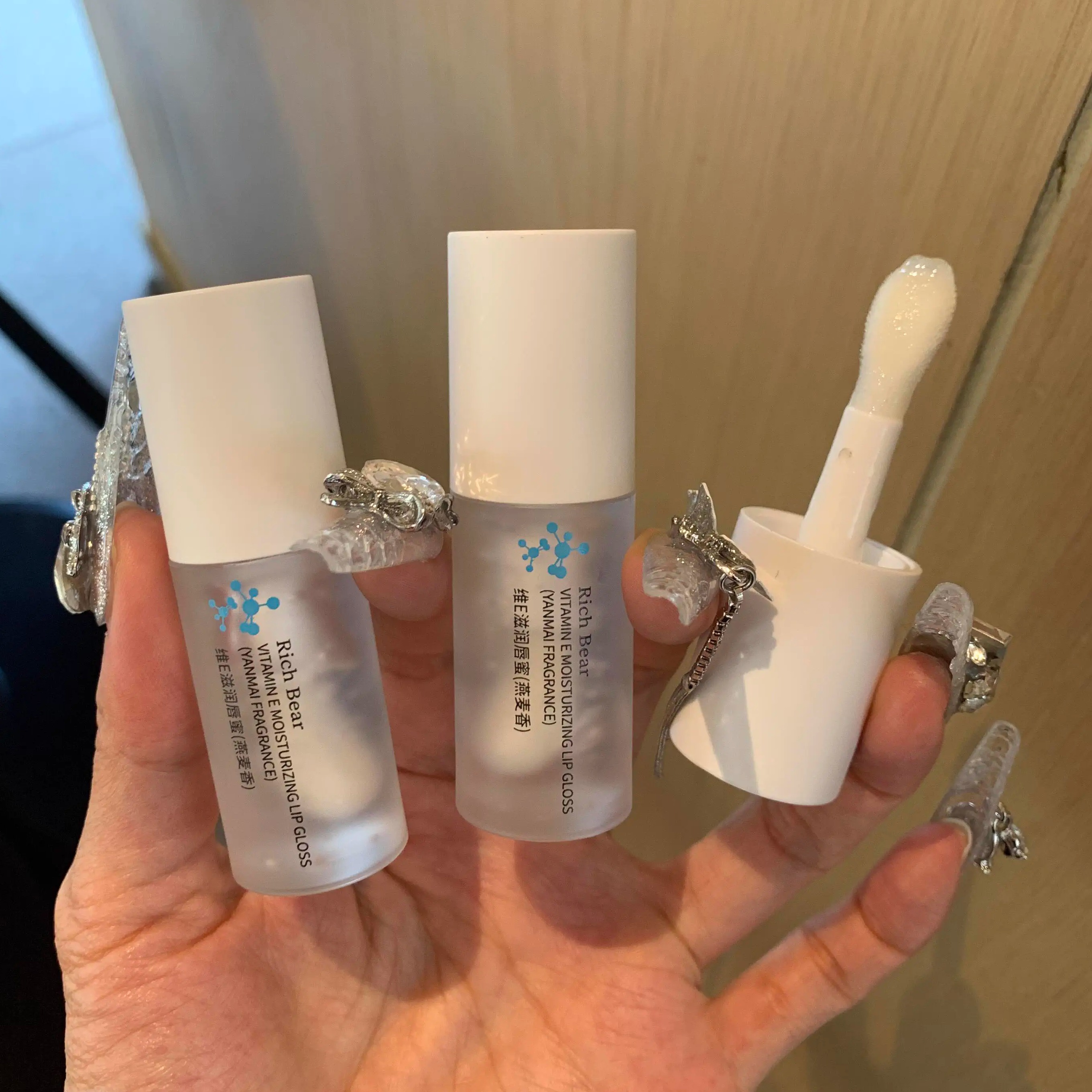蒂姿卡丝绒凝润变色唇膏：解锁秋冬唇部保湿新秘籍，告别干裂烦恼！