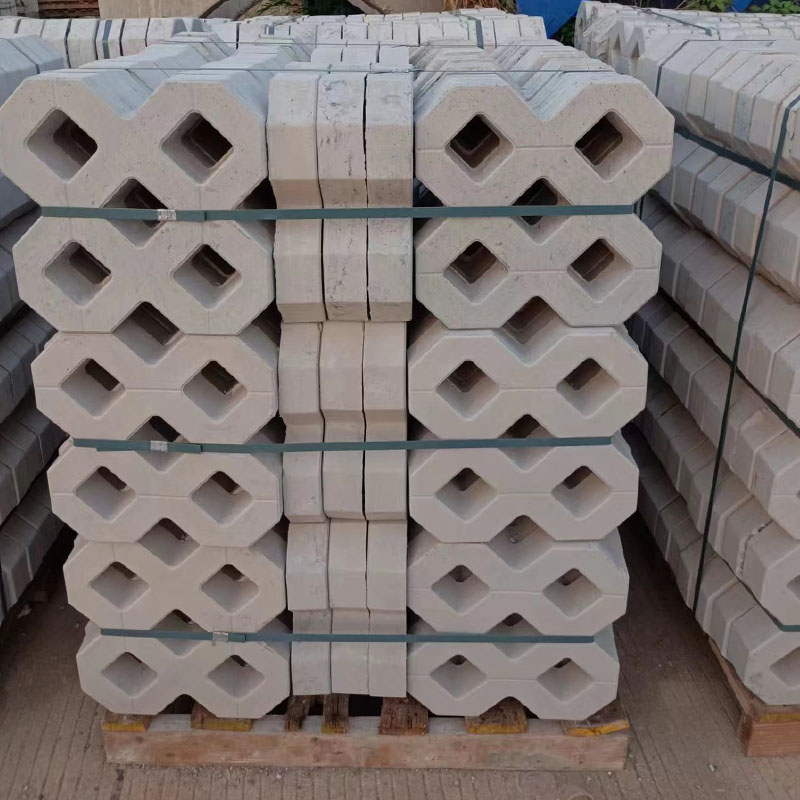 400&times;400&times;80双八植草砖：绿意盎然的秘密武器，打造生态花园的必备神器！