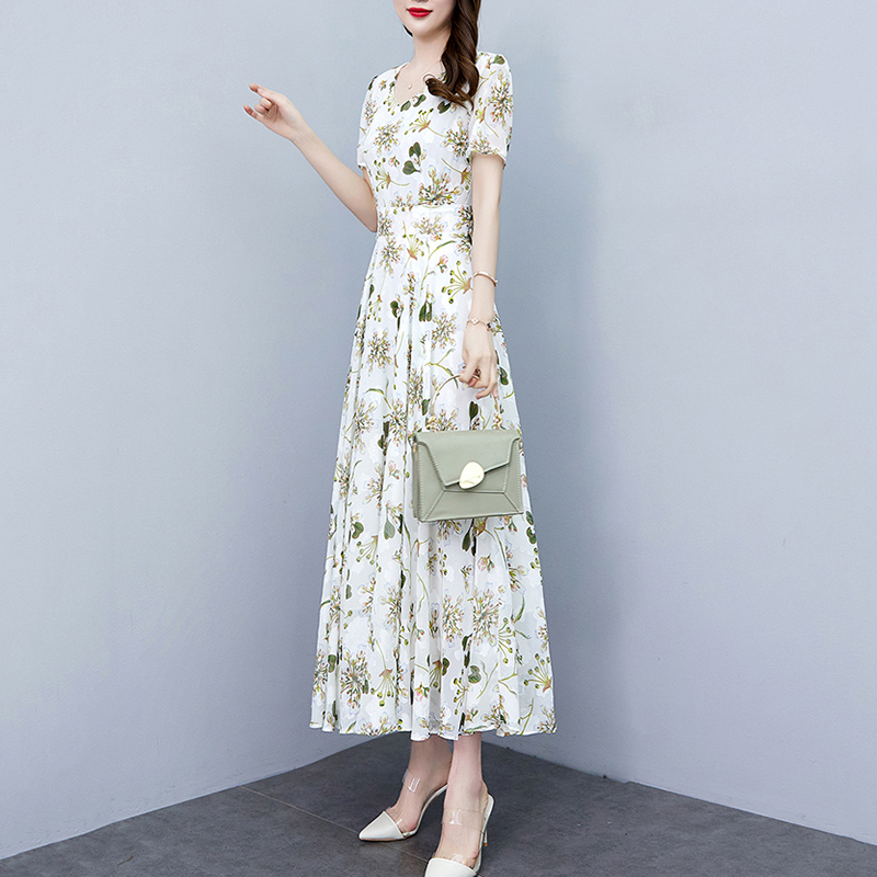 雪纺裙衣连女夏年新款时尚减龄修身显瘦娃娃领中款小个子裙三件套，夏日仙女必备！