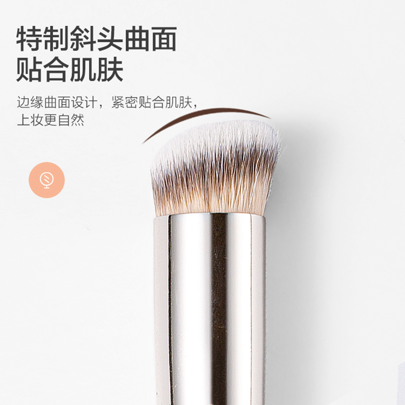 为什么上妆容易脱妆？如何解决这一问题？