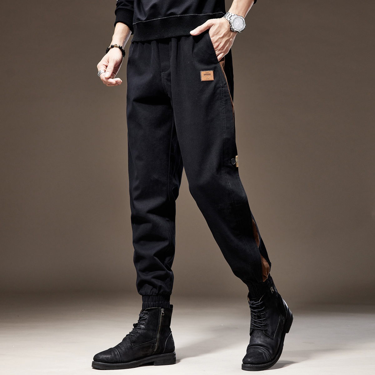 m标志的服装品牌：揭秘背后的故事与潮流趋势