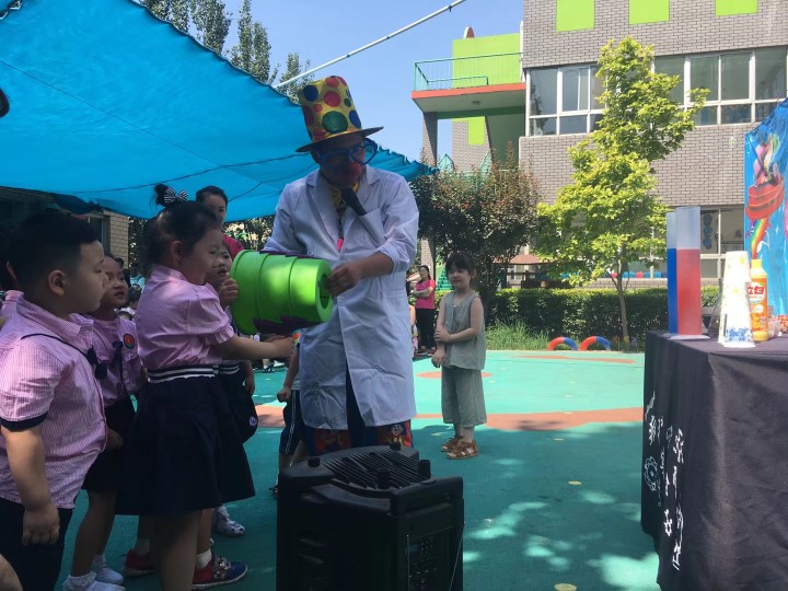 北京科学实验室表演上门生日派对策划，让孩子们的生日派对变成一场科学冒险之旅！