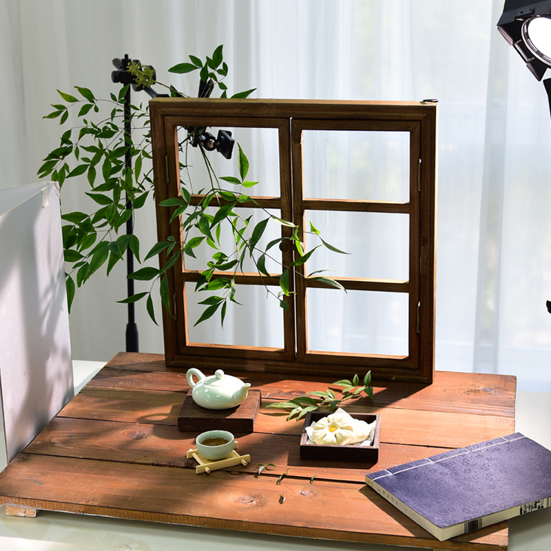 复古做旧假窗户：给你的花园背景墙添一抹艺术气息！