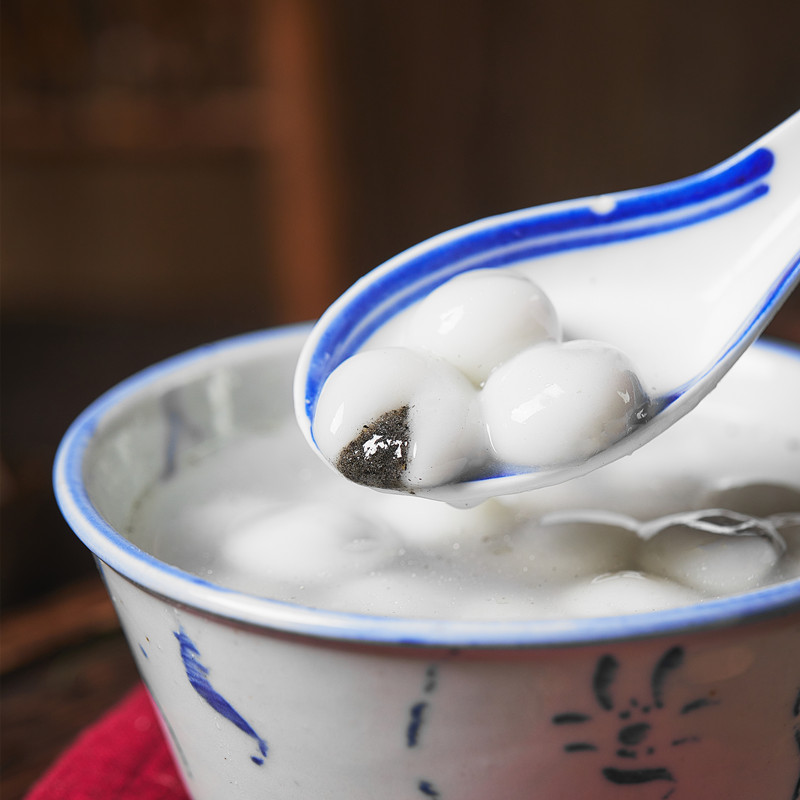 宁波三雪黑芝麻包馅小圆子：甜蜜元宵季，一口一个幸福滋味！