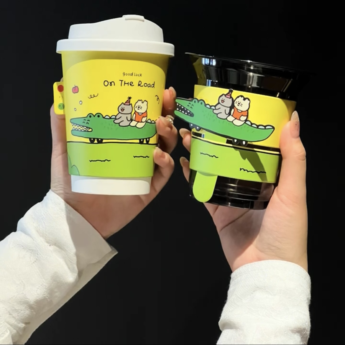 中空双层纸杯定制：给你的会议添点创意，1000只广告杯子轻松拥有！
