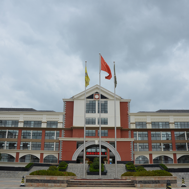 幼儿园旗杆新升级：移动旗台+6米不锈钢伸缩，轻松实现国旗升降！
