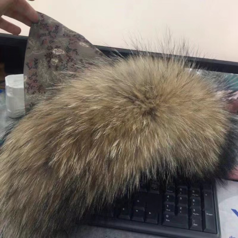 定制迷你精灵帽棉服真毛领，貉子毛浣熊毛单卖，可拆卸定做MAT毛领，冬季保暖新宠！