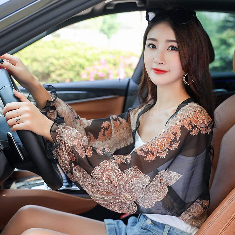 夏季如何选购一款防晒又时尚的女性防晒披肩？