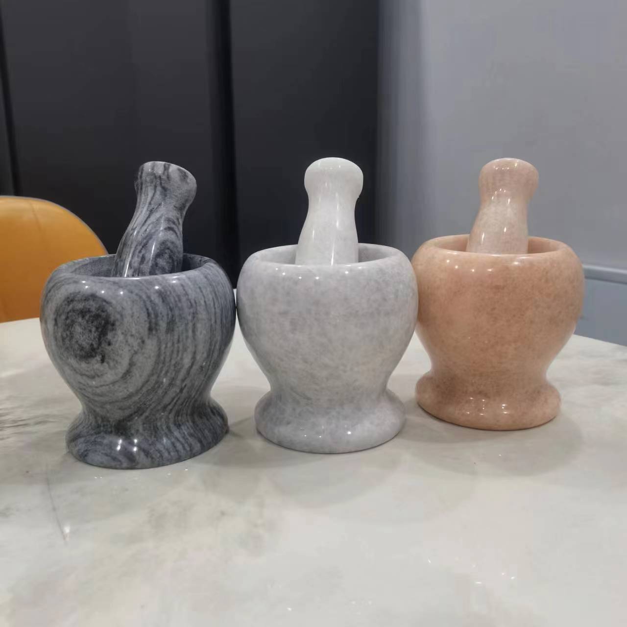 天然大理石蒜臼子：厨房里的捣蒜神器，传承老式手工风味！