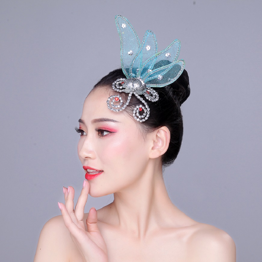 舞依艺库胶州秧歌舞蹈服：古典韵味与现代时尚的完美融合，让你成为舞台焦点！
