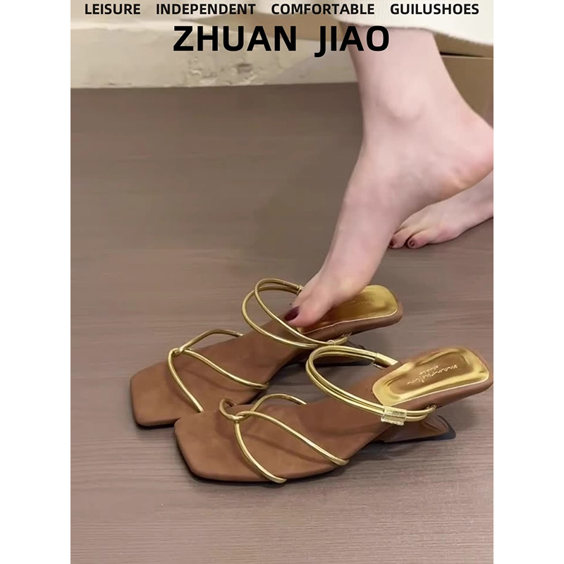 卓诗尼清仓断码真皮包头凉鞋：2025春夏新款，高跟鞋界的时尚新宠！