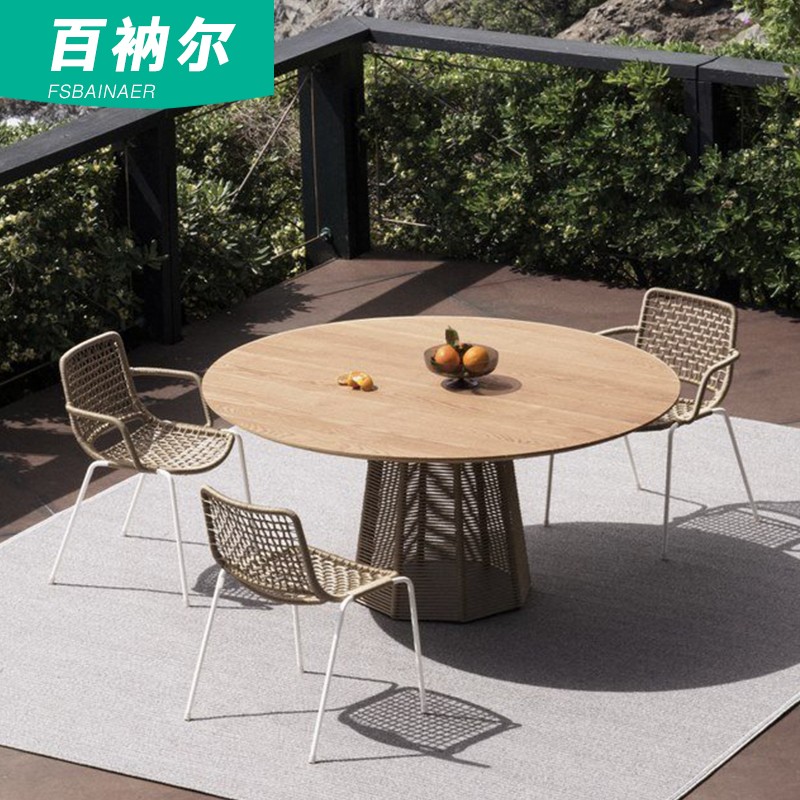 户外柚木茶几：庭院里的自然美学，防水防晒防腐，让你的花园升级！