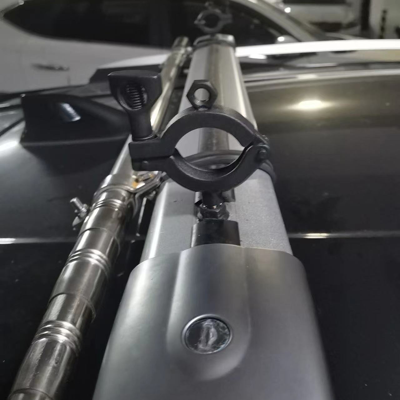 金吉拉灰石油箱缓冲块后橡胶胶垫油箱前圆形固定块奔达摩托车：细节决定品质，如何选购配件让你的爱车更完美？