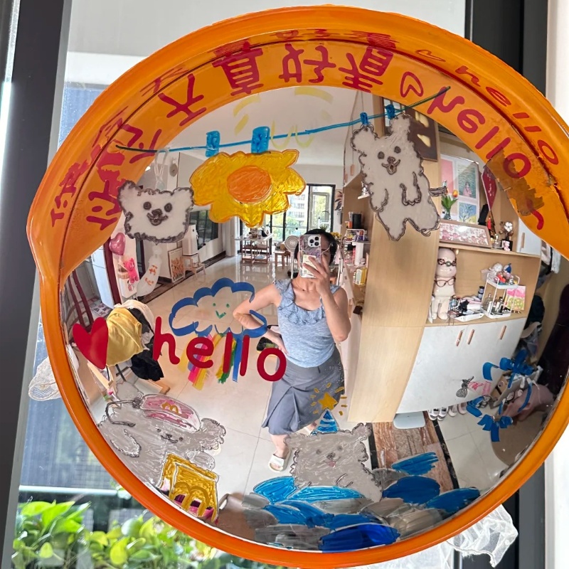 网红打卡镜太火了！商场户外拍照神器，粉色凹凸镜美到炸裂