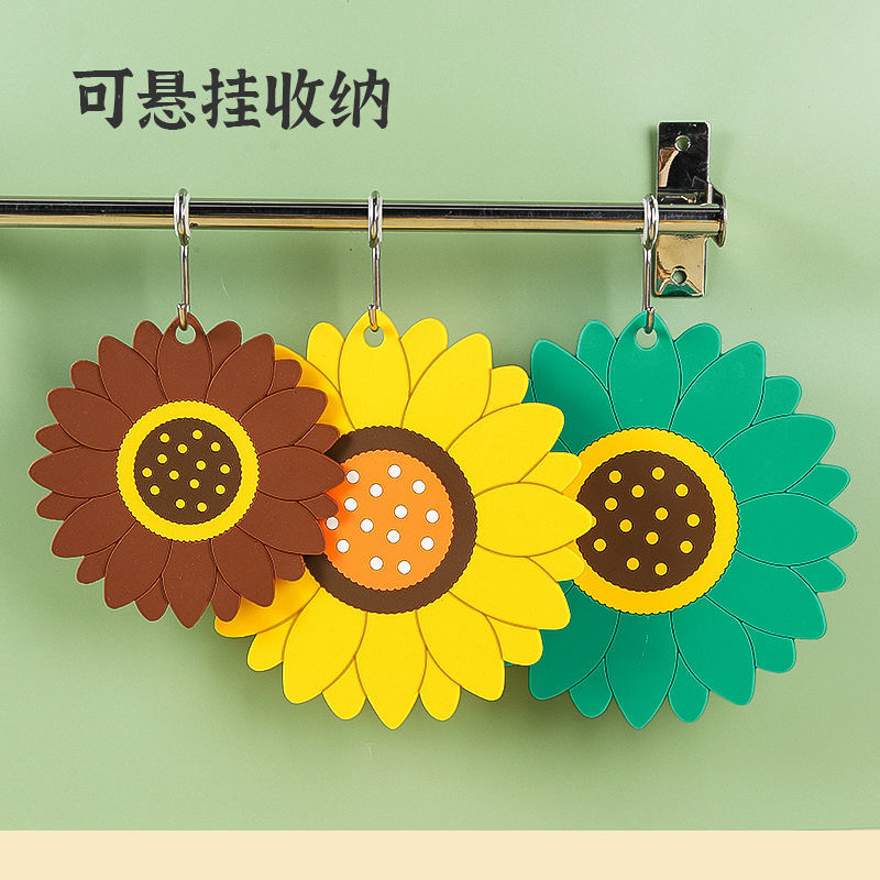硅胶餐垫大揭秘：小学生餐桌垫的革命，防水防油，耐高温，让你的厨房焕然一新！