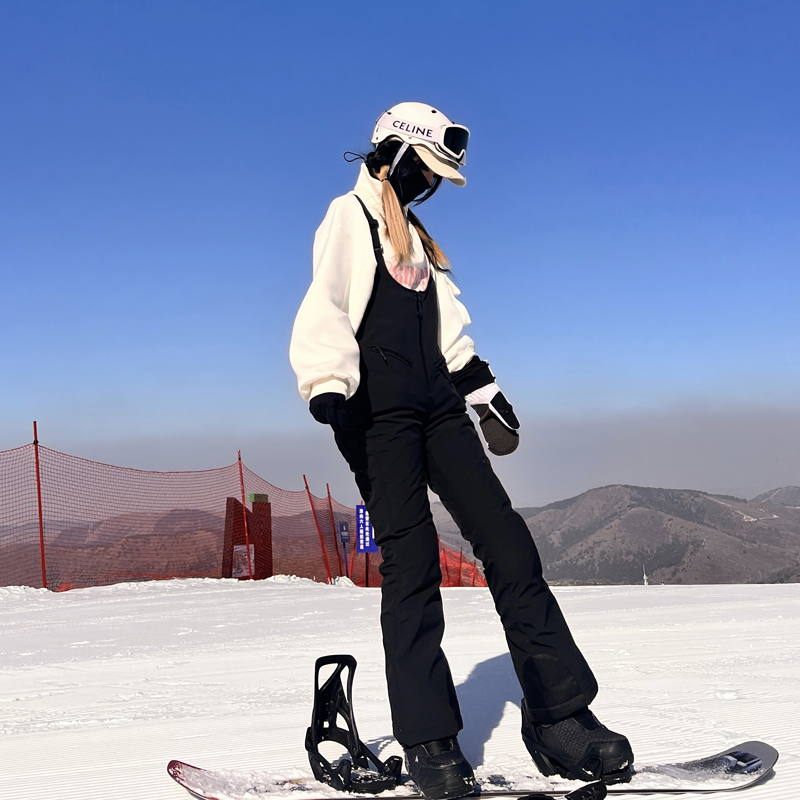 gsousnow修身双板滑雪裤：女性滑雪达人的必备神器，让你在雪场大放异彩！