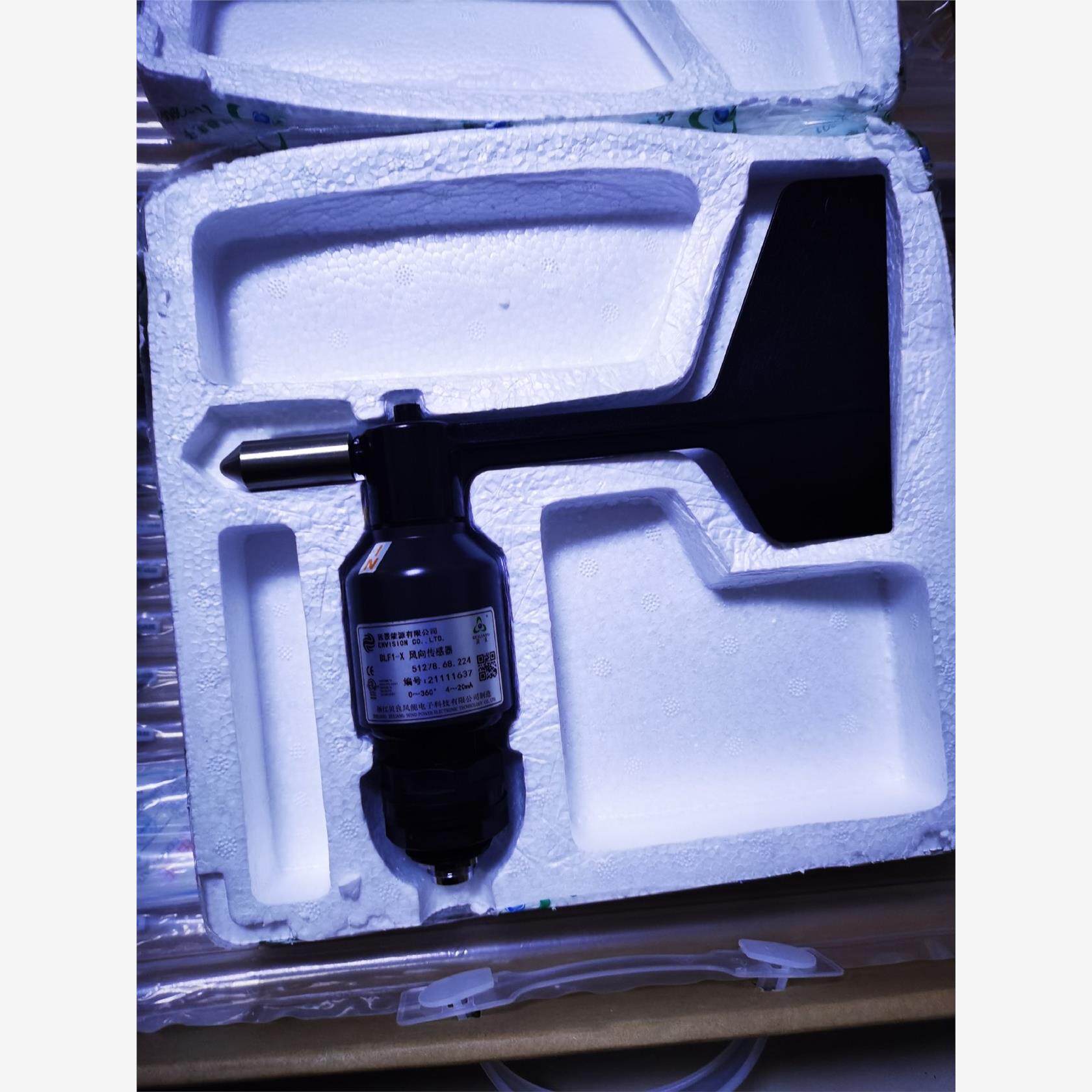 电动冲浪单人双人卡丁船：新潮水上运动的风向标