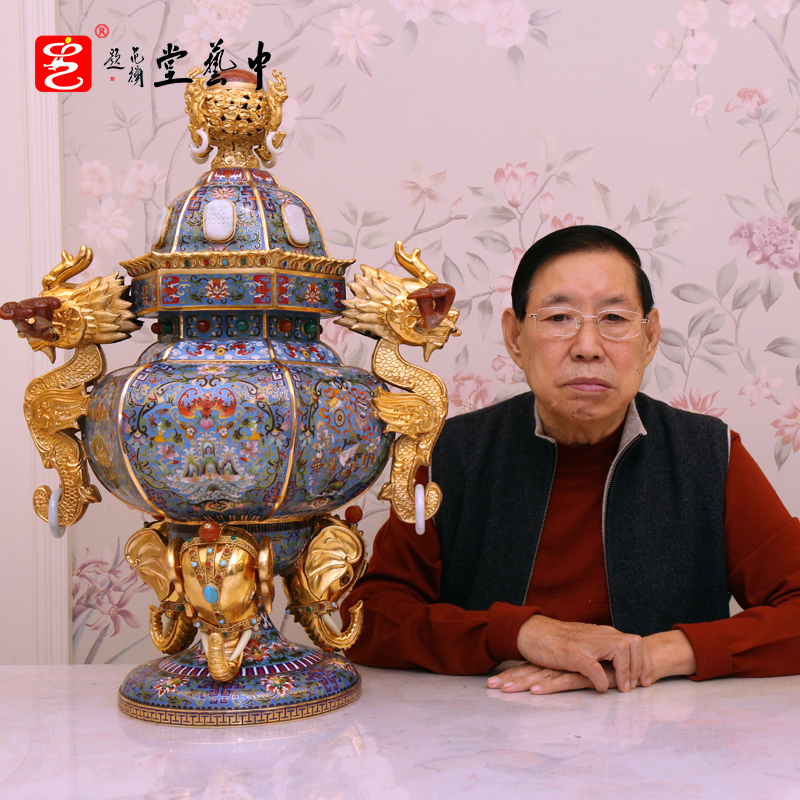 张同禄景泰蓝60周年国宝六绝《盛世六和如意炉》：十大传世珍品，收藏界的盛世之选！