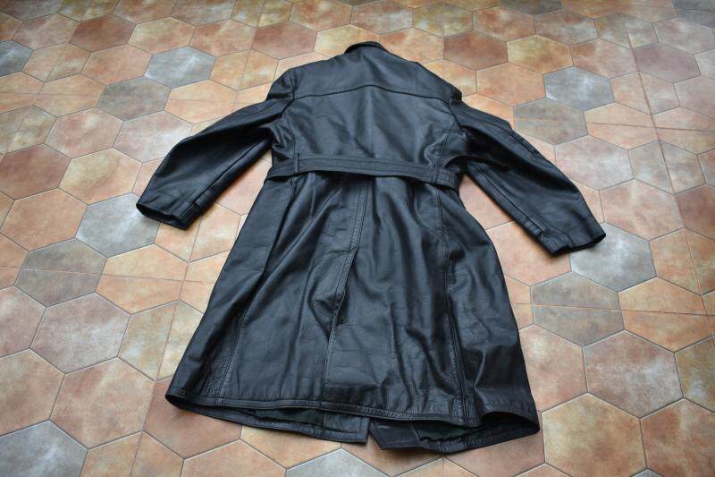 什么样的人适合入手这款德军WWW-2经典皮风衣？