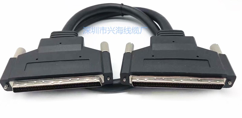 SCSI 100P连接线：专业级数据传输，开启高效办公新纪元