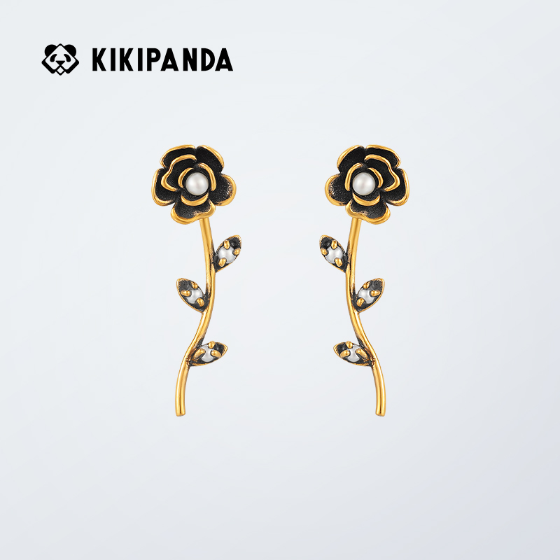 KIKIPANDA潮牌黑金耳钉：复古潮流碰撞，点亮你的时尚魅力