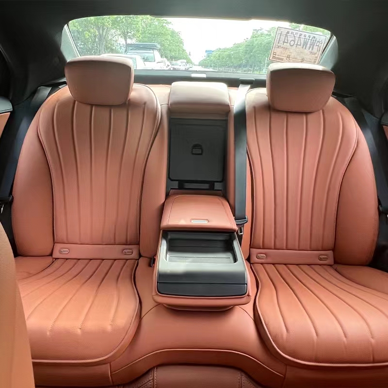 上海租奔驰自驾？迈巴赫S400、E300、奥迪A8L，哪款才是你的理想商务接待座驾？