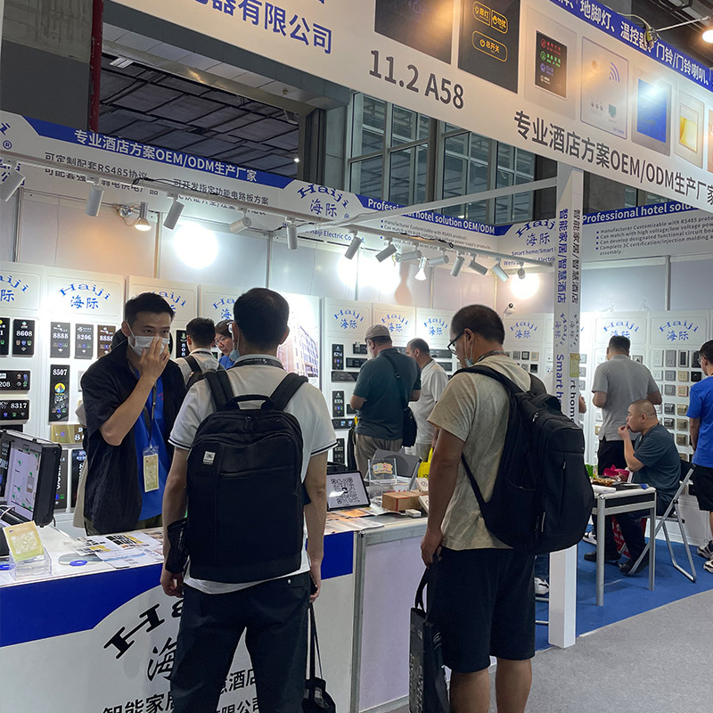酒店宾馆LED电子门显：打造个性化服务新体验，定制你的专属客房门牌！