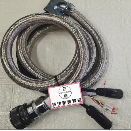 四轴排线SMC130D 5.2M直连-2.2M钢丝护套带不锈钢弯头动力线：机器人手臂的秘密武器！