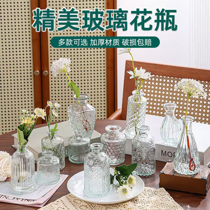多层公寓宾馆床简约现代双人床出租房床实木板电视柜：如何打造舒适又不失格调的小窝?