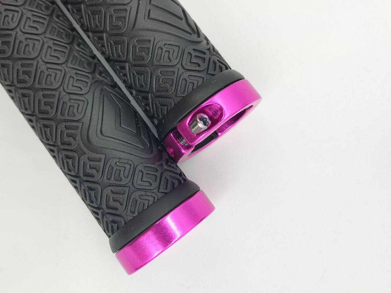 吧商山地车把套XDS喜德盛传奇英雄逐日500原装带琐环锁死橡胶环保，骑行安全新升级！