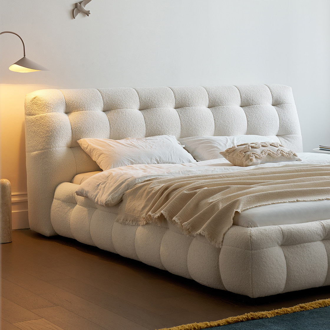 轻奢奶油风：一张床如何成为卧室的新宠儿