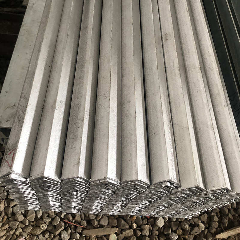 热镀锌角钢接地50*50*5*2500：光伏电力避雷神器，家用接地角铁选购全攻略！