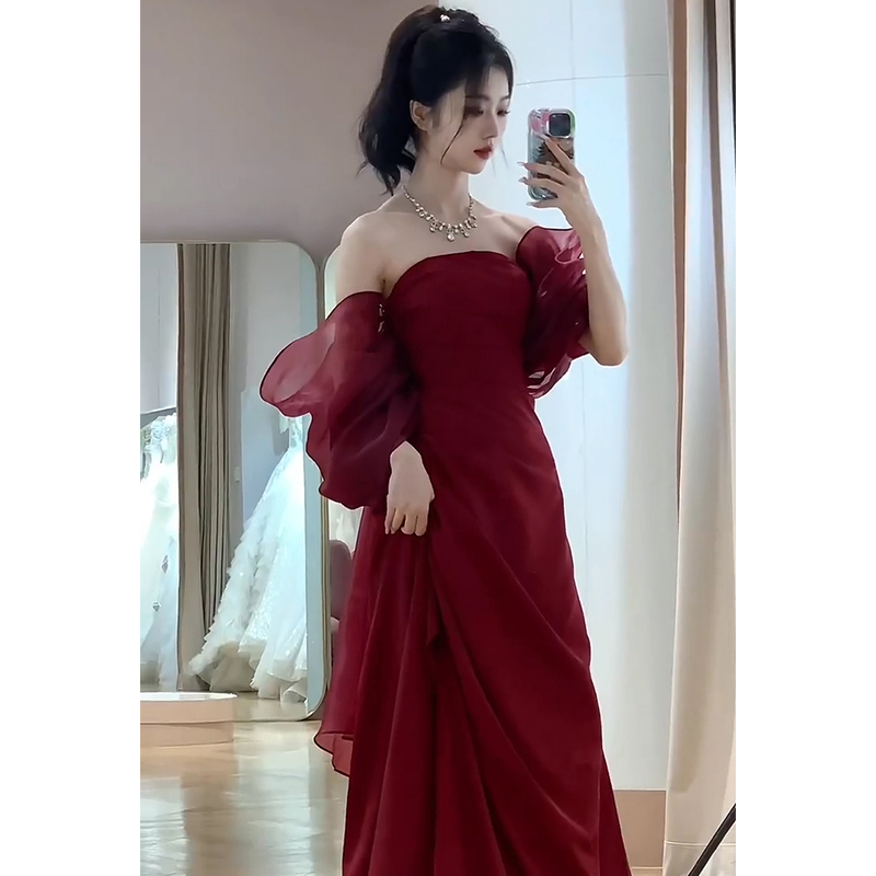 胖MM大码蕾丝鱼尾轻婚纱：如何找到最适合你的超仙出门纱，打造高级轻奢婚礼梦？