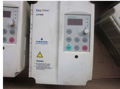 EV1000-4T0022G艾默生变频器：工业控制的智能心脏，一级可含税现货等你来询价！