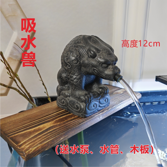 复古风情来袭！老旧石槽变身庭院美学新宠