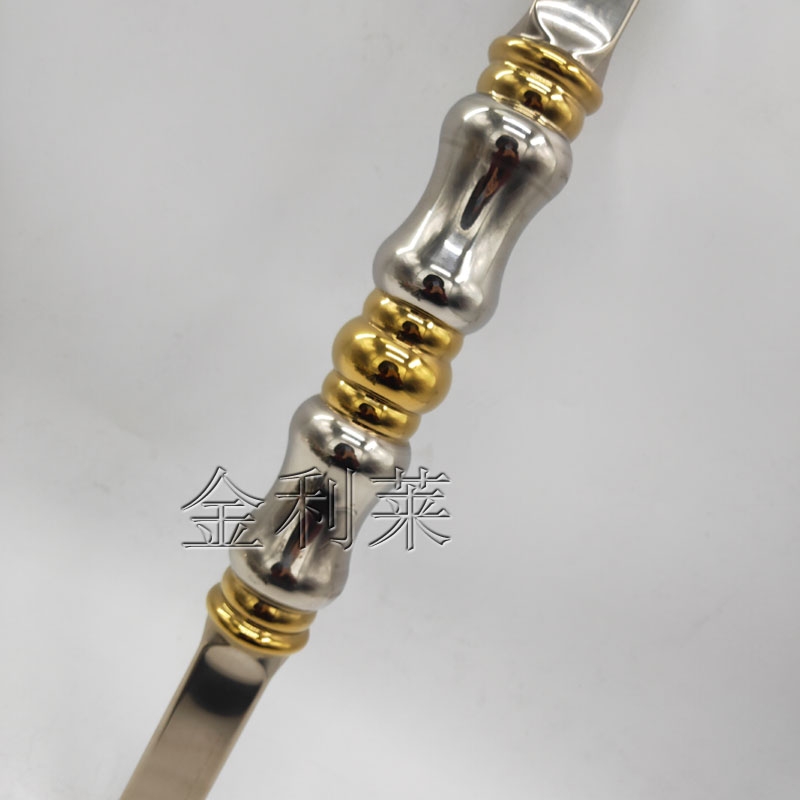 不锈钢立柱玻璃阳台护栏太香了！304不锈钢楼梯扶手颜值爆表，安全又高级！