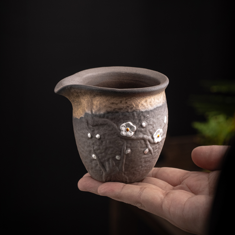 粗陶铁锈釉公道杯：喝茶人必看的分茶神器！