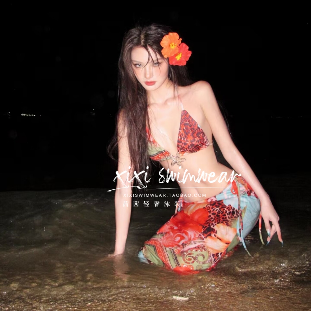 海岛度假必备！2025新款夏威夷热带豹纹扶桑花比基尼三件套，美出新高度