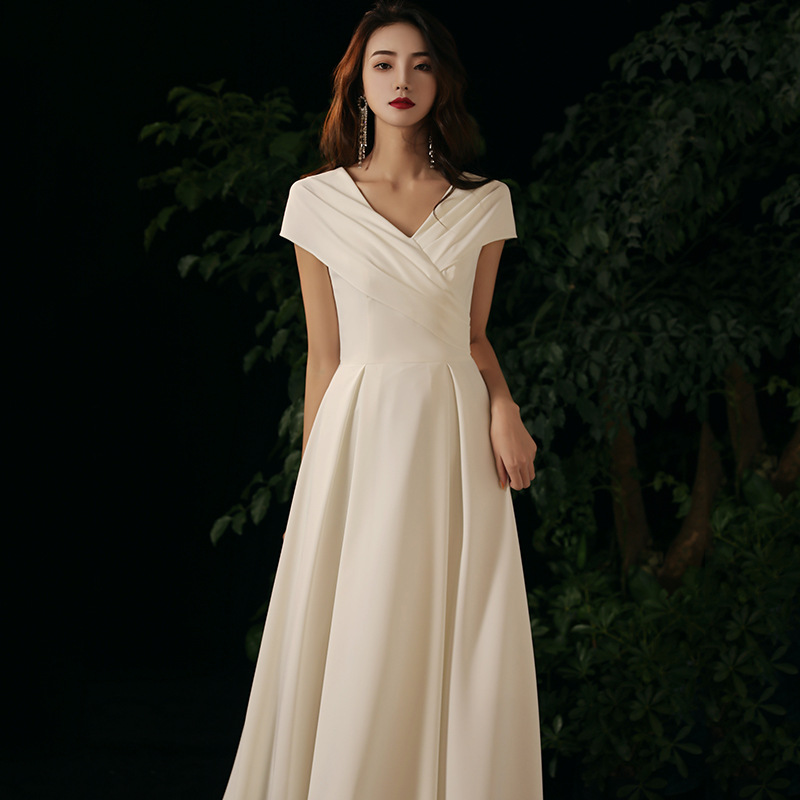 天猫女装旗舰店价格大揭秘！姐妹们快收藏！