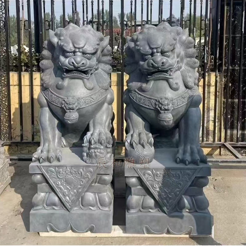 青石石雕神器！厂家直销一件也是批发价，定制石盆狮子柱墩子太香了！