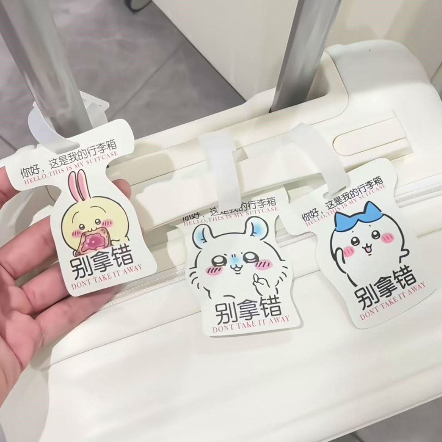 旅行必备神器：卡通创意PVC圆形硅胶行李牌挂牌，让托运无忧无虑！