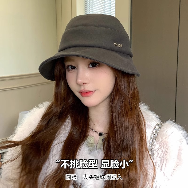 什么脸型不适合戴渔夫帽？绝绝子，拯救你的时尚灾难，手把手教你选对帽子！