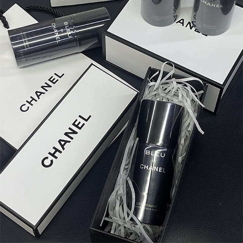 香奈儿蔚蓝男士香体喷雾100ml：清 BLEU止汗露，木质香调的留香神器！