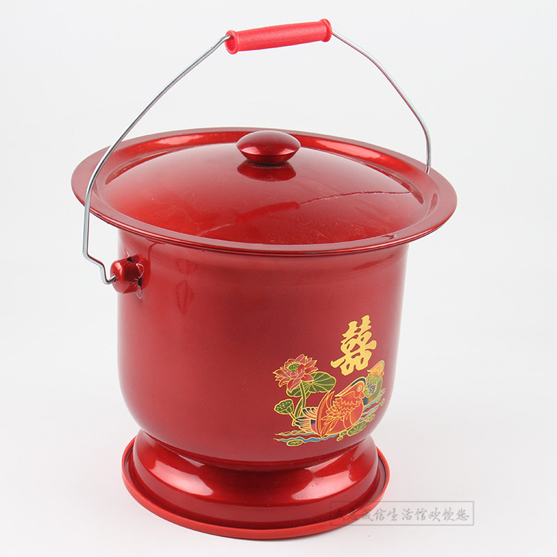 包邮特大号防滑加厚搪瓷高脚痰盂带提手老人痰盂带喜字孕妇坐便器，居家必备神器！