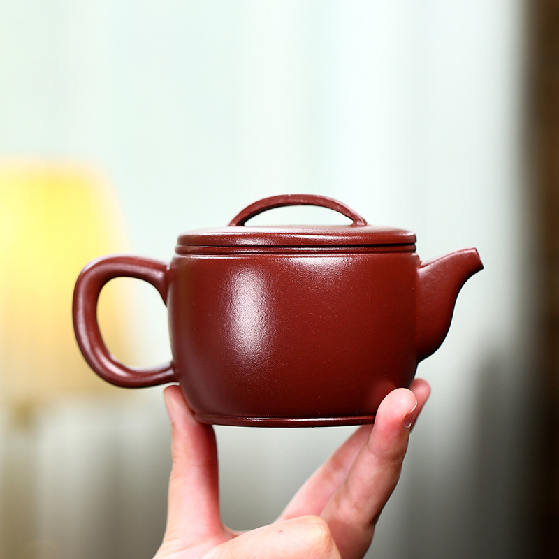 紫砂壶名家手工制汉瓦壶：泡茶神器，品味生活的艺术