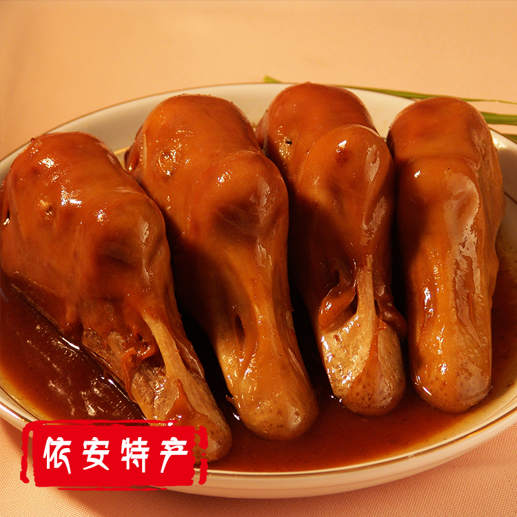 东北特产农家大笨鹅：正宗熏烤风味，黑龙江烤鹅散装包邮，尝鲜必备！