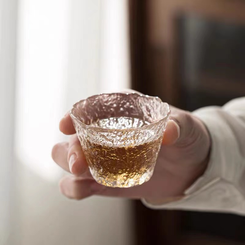 家用玻璃小酒杯白酒杯酒壶酒盅一两一口杯套装：品味生活的艺术，烈酒控必备神器！