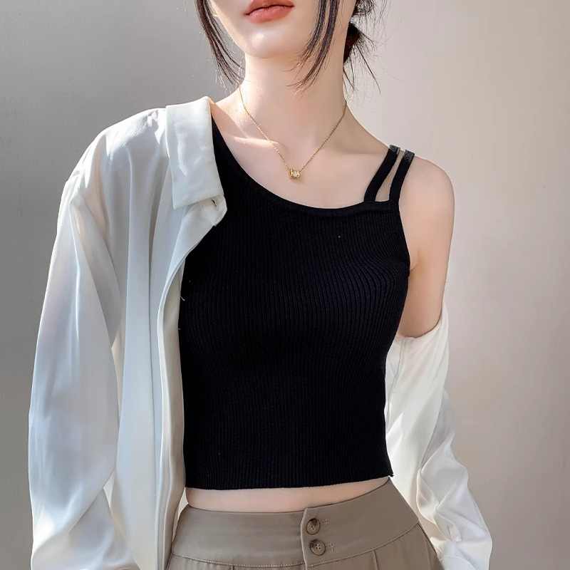 爆火出圈！假两件斜肩黑衣女外穿夏季设计感吊带背心，穿上直接美到炸街