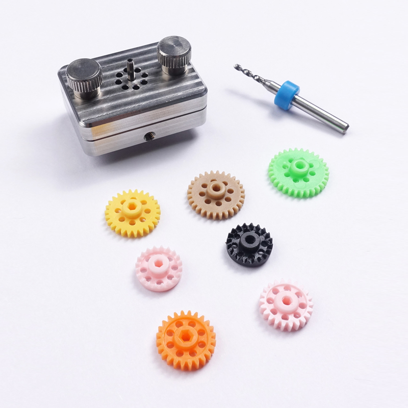 小林臻选田宫四驱工具：齿轮打孔减重，钢制夹具，让你的四驱车更轻盈！️️