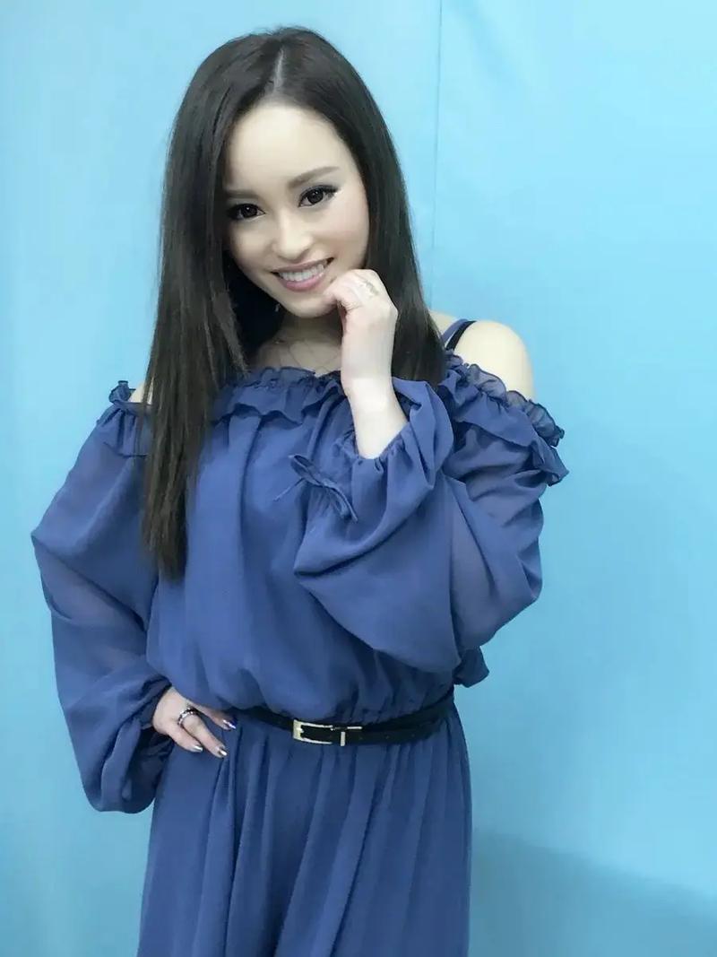 桐嶋莉乃,从新人到单体演员的转型之路